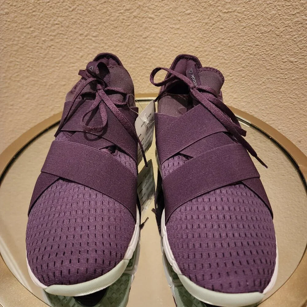 Reebok Women Slip on Impact TR Size 9.5 Purple Sneakers